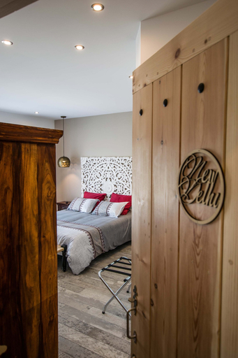 Bedroom 4, Les Cuves, Charente-Maritime