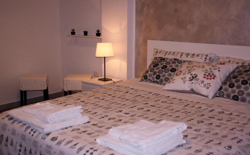 Bedroom 5, Central House, Reggio Di Calabria