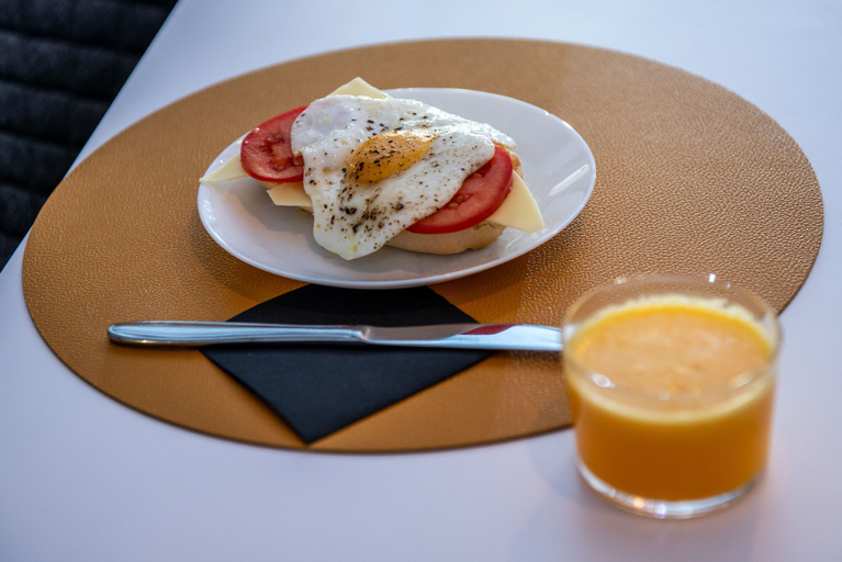 Food & Drinks 4, B&B Arena Sevilla, Sevilla