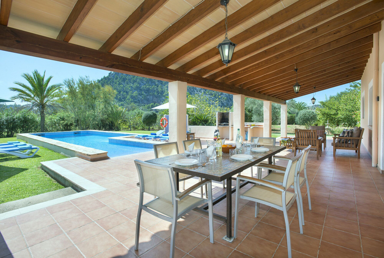 Others 5, Villa Romeu, Baleares