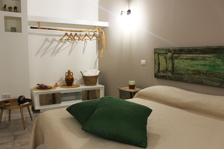 Bedroom 5, Casa Mazzone BB Experience, Crotone