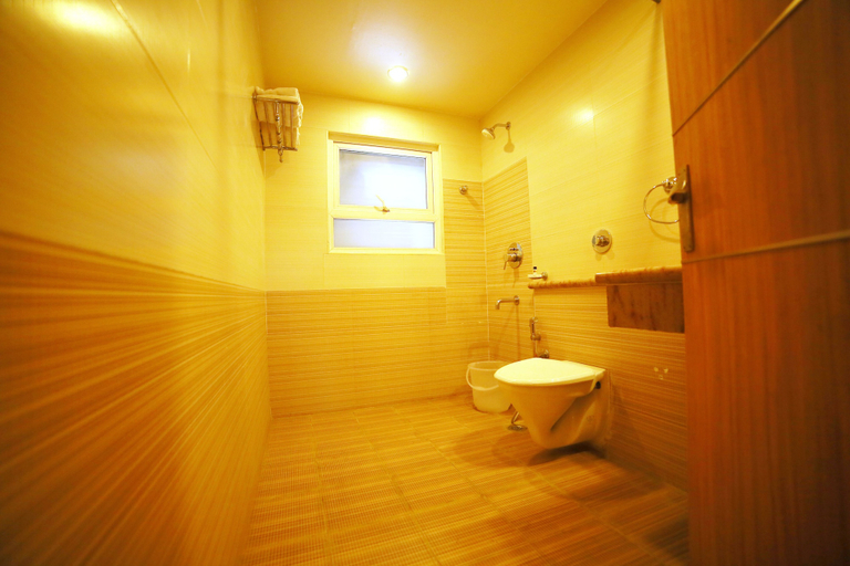 Bathroom 4, Sriram International, Coimbatore