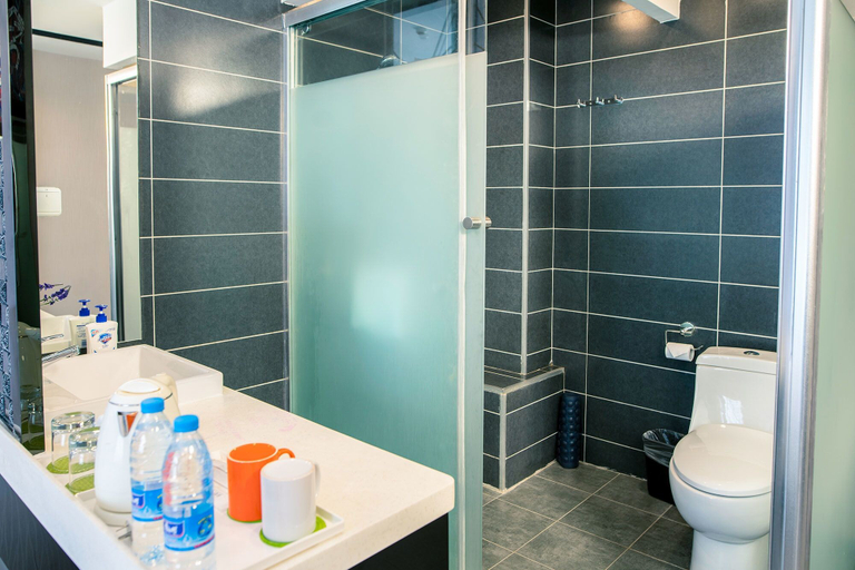 Bathroom 4, Badi Hotel Chuanxin Drum Tower Station, Kunming