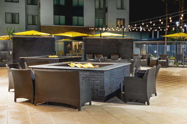 Food & Drinks 5, Residence Inn by Marriott Anaheim Brea, Orange