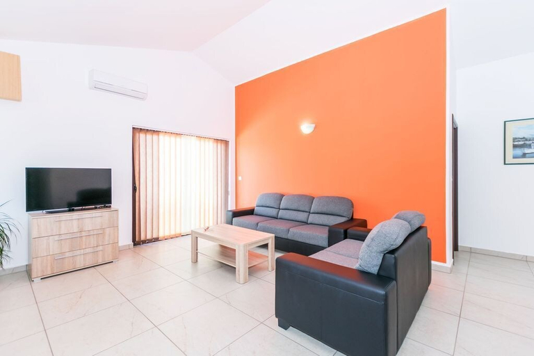 Others 5, Apartment Janko N1, Medulin