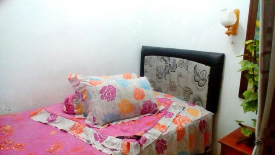 Bedroom 4, Fortuna Homestay 1, Malang