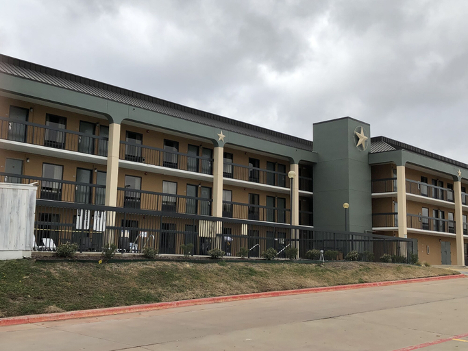 Exterior & Views 2, Quality Inn West Fort Worth, Fort Worth