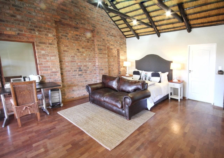Bedroom 2, Crestwood, Umgungundlovu