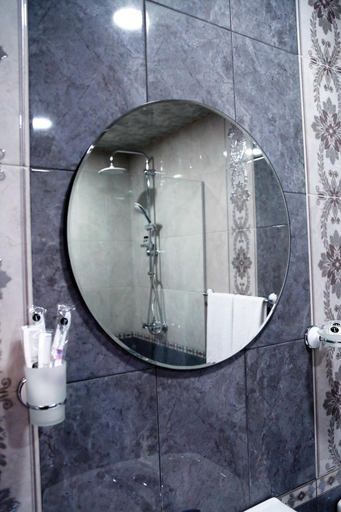Bathroom 3, Tomu's Hotel
