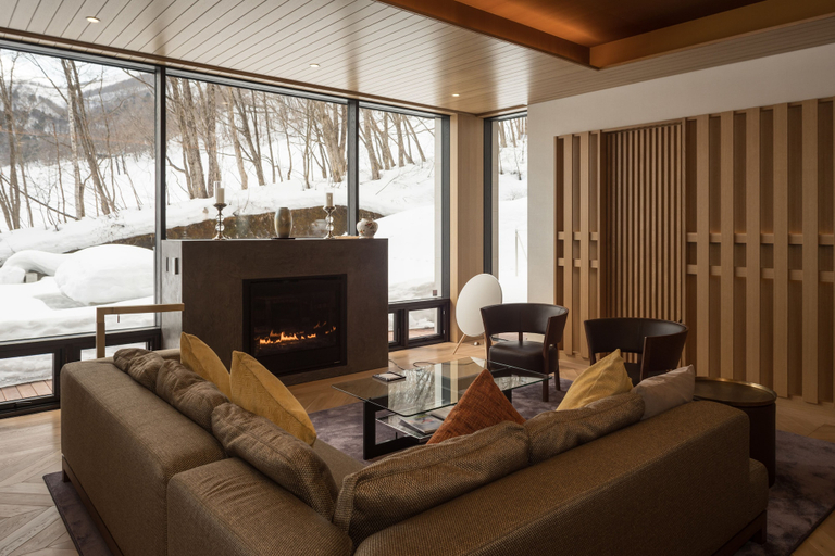 Others 5, Hachi, Hakuba