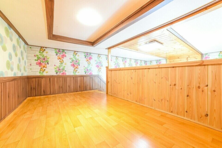 Others 5, Sunshine Garden Pension, Ongjin
