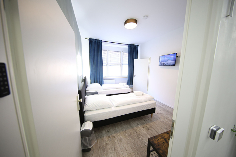 Bedroom 2, LUXOMES - Aparthotel Zentrum, Nürnberg