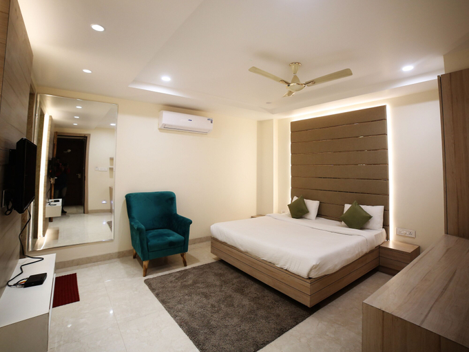 Others 4, Hotel Avantika, Bhopal