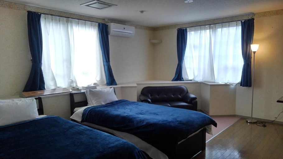 Bedroom 2, Lake&Forest Flower Villa Hotel, Sagamihara