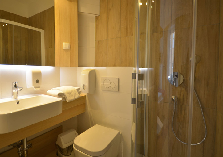 Bathroom 4, Emonec Hotel, Ljubljana