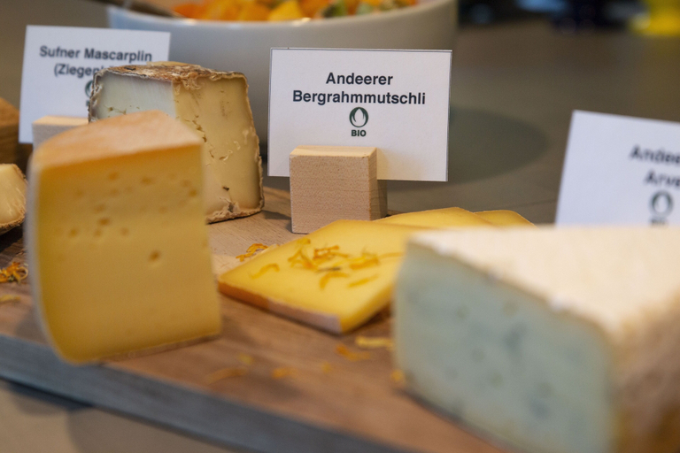 Breakfast buffet 2, Pensiun Laresch, Hinterrhein