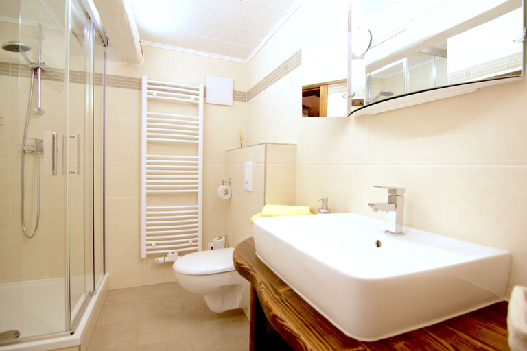 Bathroom 4, Hainich-Ferienhof, Unstrut-Hainich-Kreis
