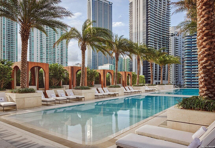 Sport & Beauty 3, Suites at SLS LUX Brickell managed by CE, Miami-Dade