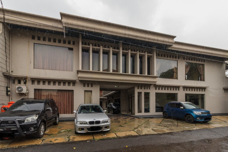 RedDoorz Syariah near Taman Air Mancur Bogor, Bogor