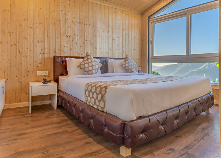 Bedroom 2, Chails Hamlet, Shimla