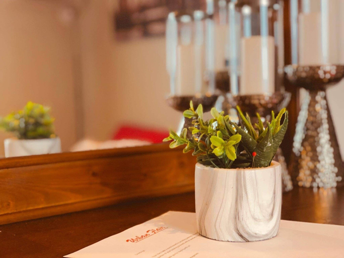 Food & Drinks, Romantic Urban Getaway by Primitive Stay, Cebu City