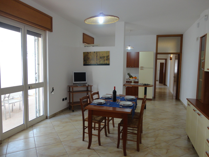 In-room dining 4, VersoSud - Casa Vacanze De Revel 18, Lecce