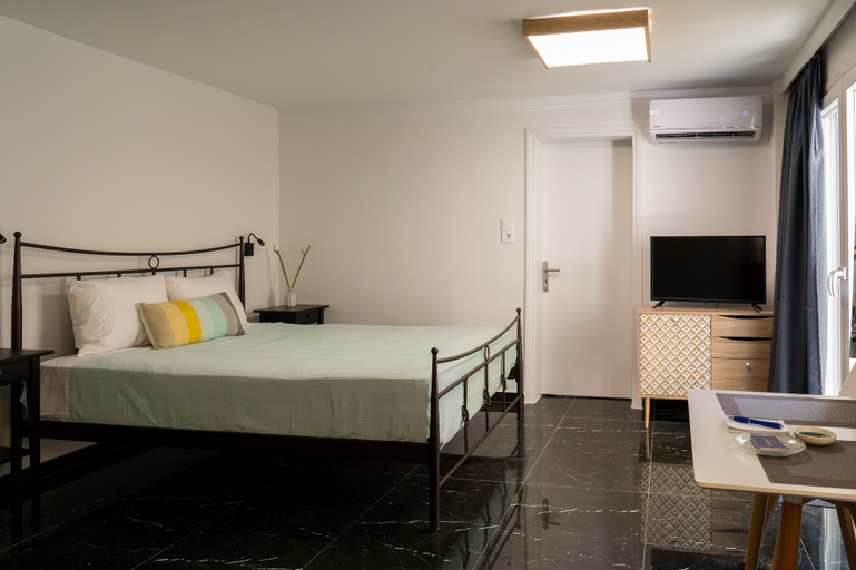 Bedroom 2, CHROMA Lodge Rafina, Attica