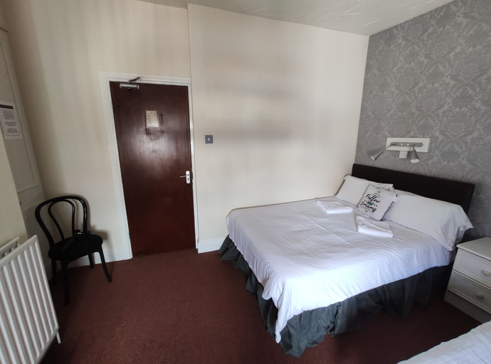 Bedroom 3, Mardi Gras Hotel, Blackpool