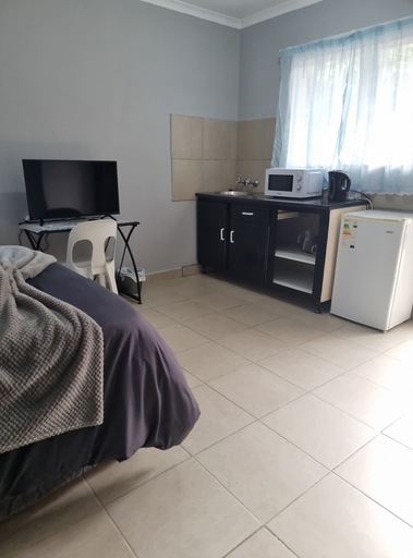 Others 5, Stay @ Home Airport Lodge, Ekurhuleni