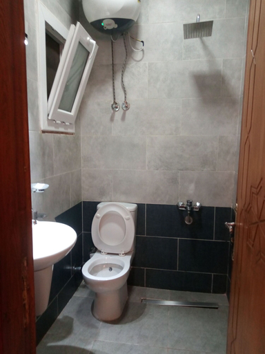 Bathroom 4, Arabian Nights Hotel, Al-Jamaliyah