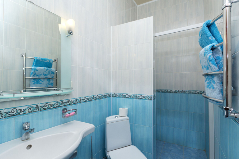 Bathroom 3, Chetyre Sezona, Samara