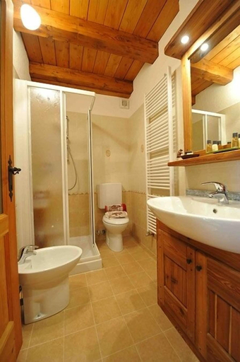 Bathroom 3, Gresil Residence, Aosta