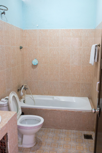Bathroom 5, Rang Dong Hotel, Mỹ Tho
