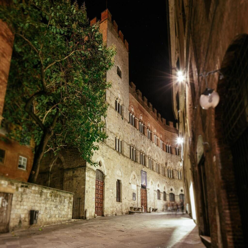 Exterior 4, Top Floor - Franciosa, Siena