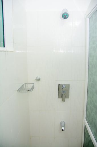 Bathroom 4, Villa White, Hikkaduwa