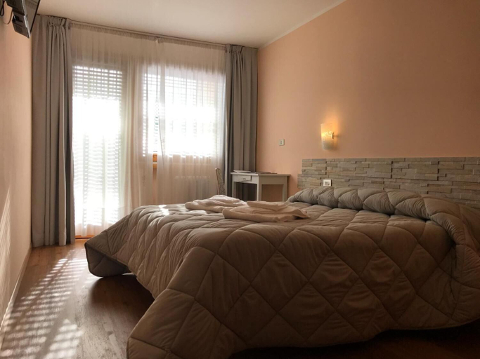 Bedroom 2, Hotel Olimpic, Torino