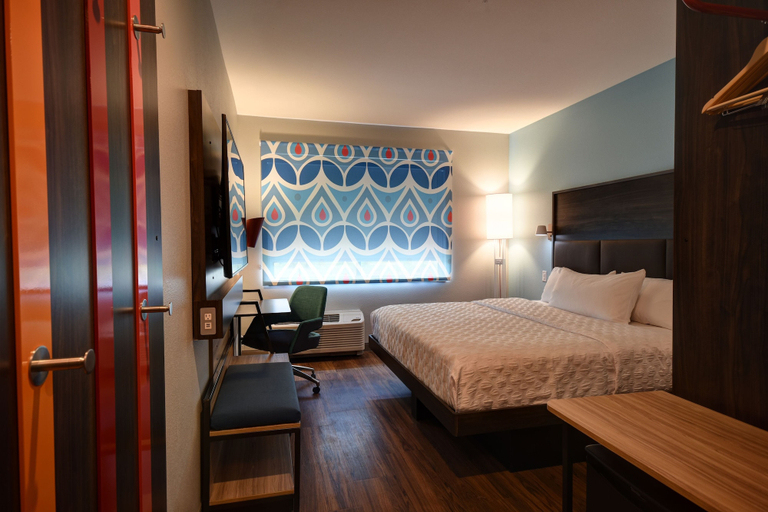Bedroom 3, Tru by Hilton Auburn, De Kalb
