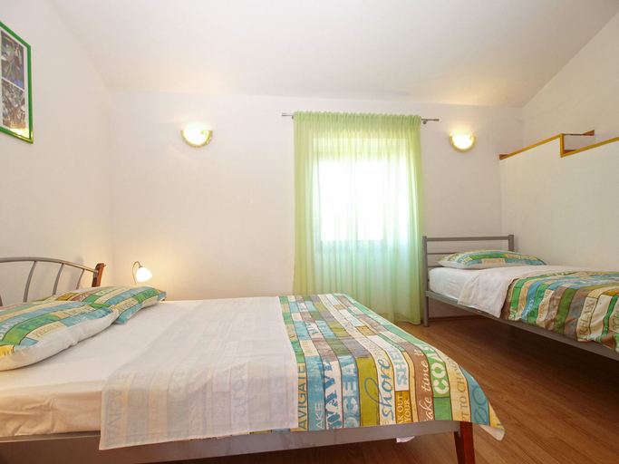 Bedroom 2, Apartment 1318, Medulin