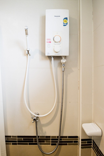Bathroom 4, Sakulchai Place Hotel, Muang Chiang Mai