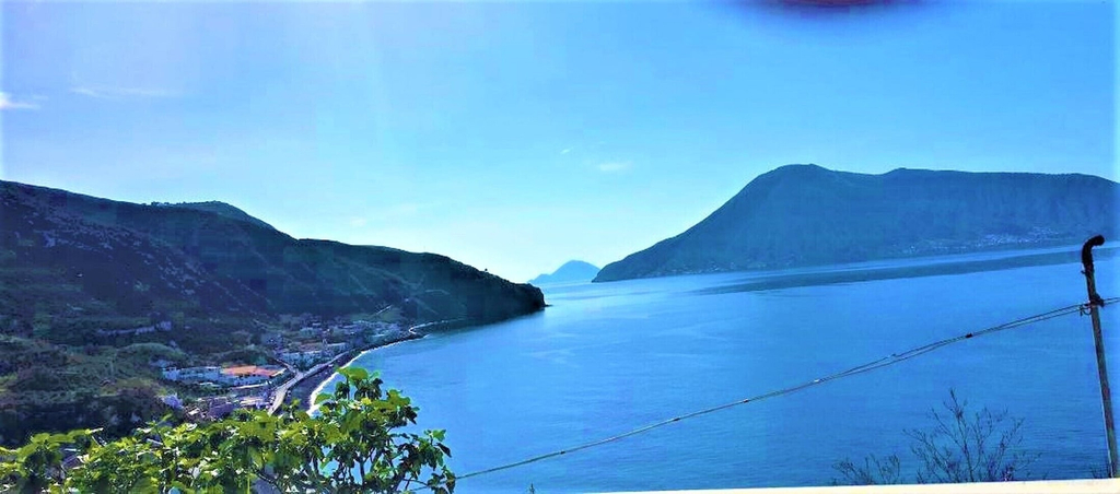 Exterior 3, Seafront Apartment - Beach in front, Messina