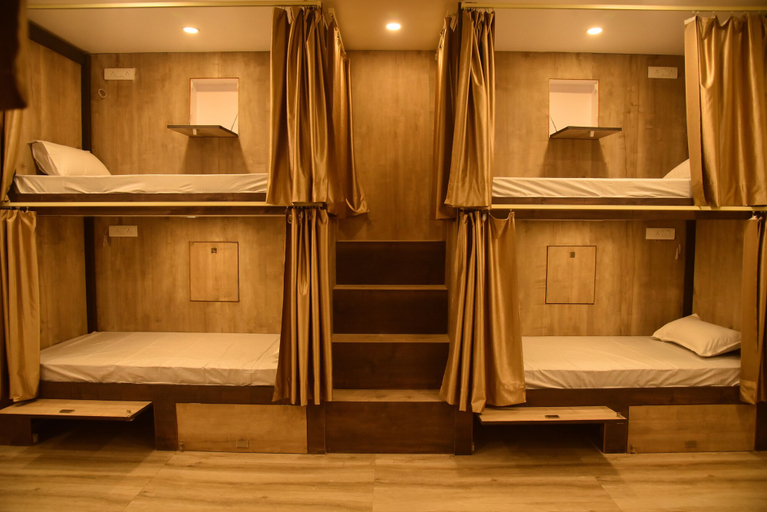 Bedroom 4, Hotel Relax Inn - Hostel, Kaushambi