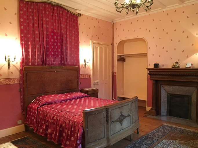 Bedroom 2, Manoir Ker-Huella, Finistère