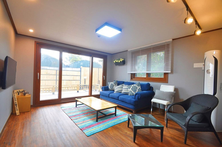 Others 5, Nonil So Pension, Seogwipo