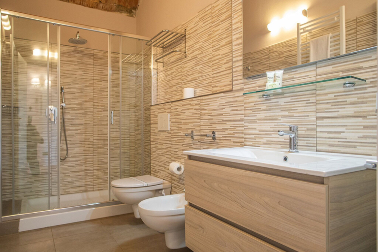 Bathroom 4, Villa Norcenni Aparthotel, Florence