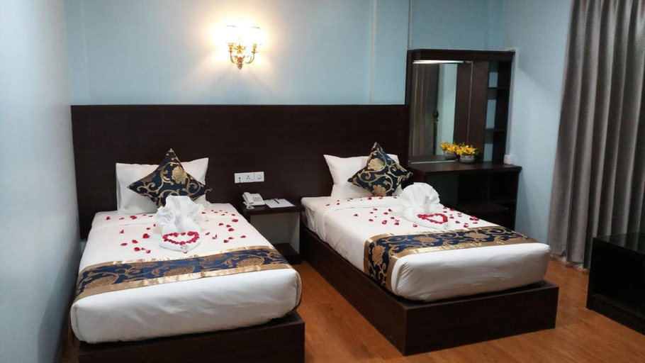 Bedroom 3, Hotel San Taw Win, Bassein