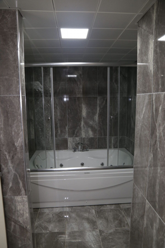 Bathroom 4, Yol Is Holiday Hotel Trabzon, Merkez