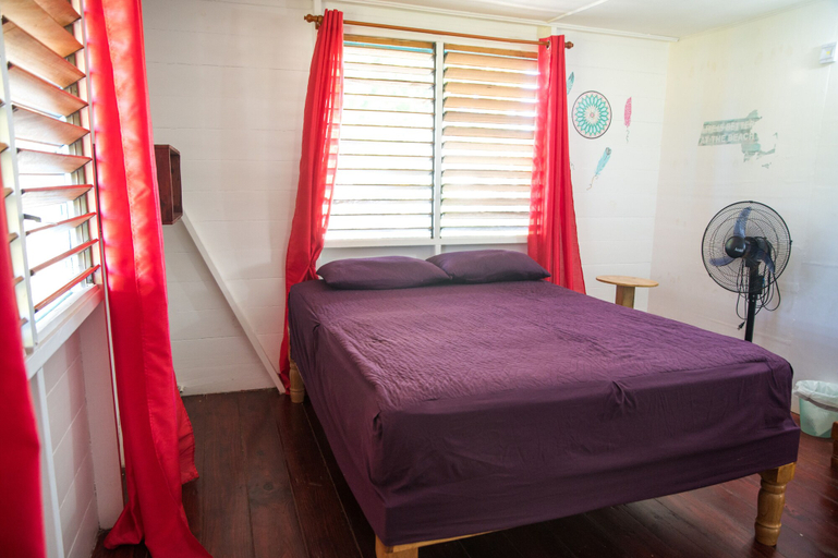 Bedroom 2, Cali Cottages