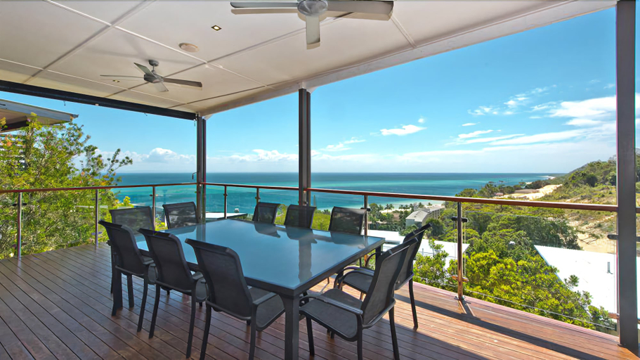 Others 5, Dolce Villa, Moreton Island