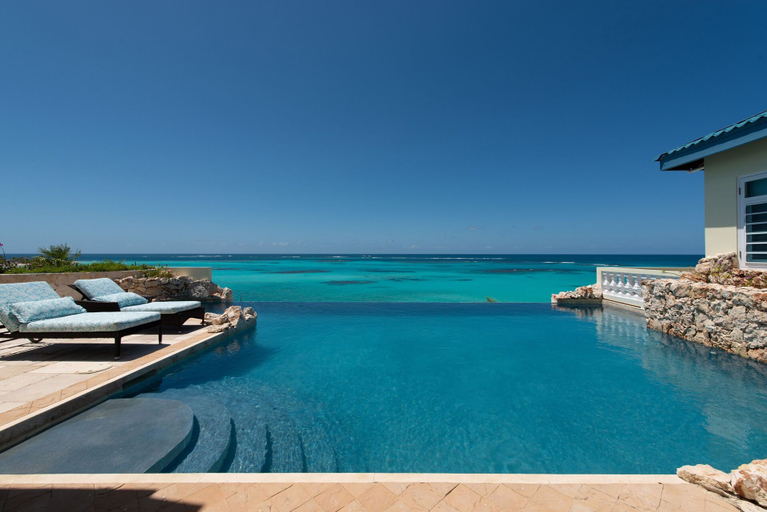 Sport & Beauty 5, Ambrosia Villa