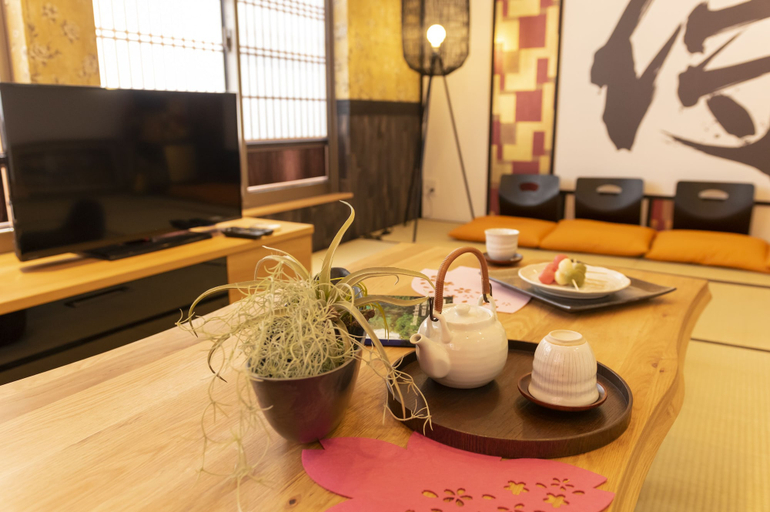 Food & Drinks, Samurai, Kin